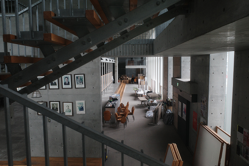 誰もいない大学